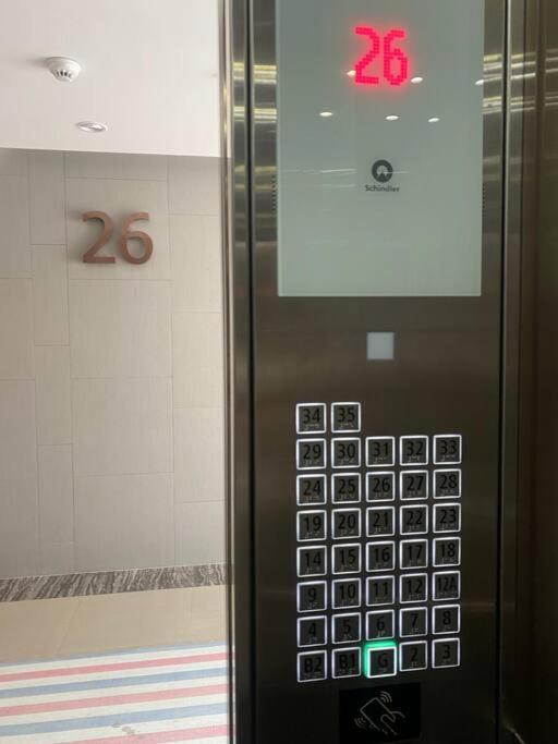 Sky 89 River View 35 Floor *
